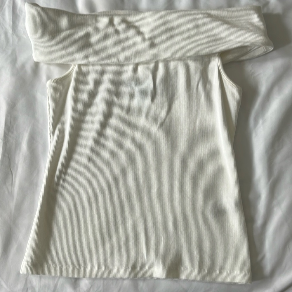 Banana Republic Off the Shoulder Top Petite S